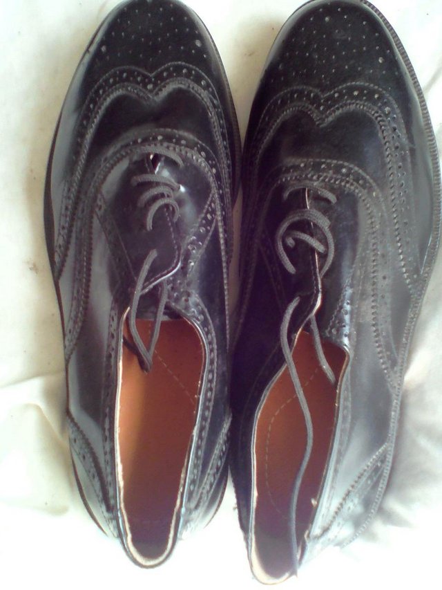 Preview of the first image of QUALITY GRENSONS all leather Mens shoes Broges Grensons.