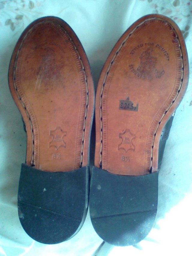 Image 2 of QUALITY GRENSONS all leather Mens shoes Broges Grensons