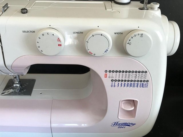 Image 3 of Sewing machine Janhome Harmony 2041