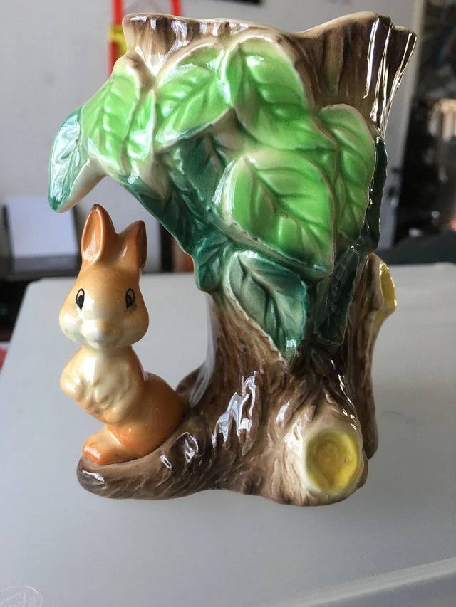 Preview of the first image of Squirrel vase.