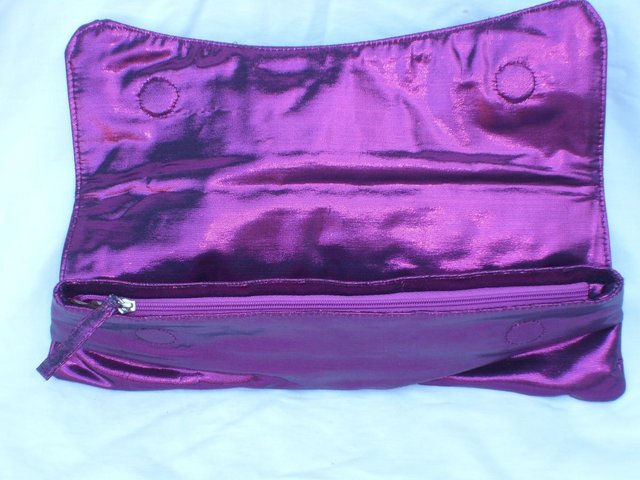 Image 2 of OASIS Metallic Pink Clutch Bag