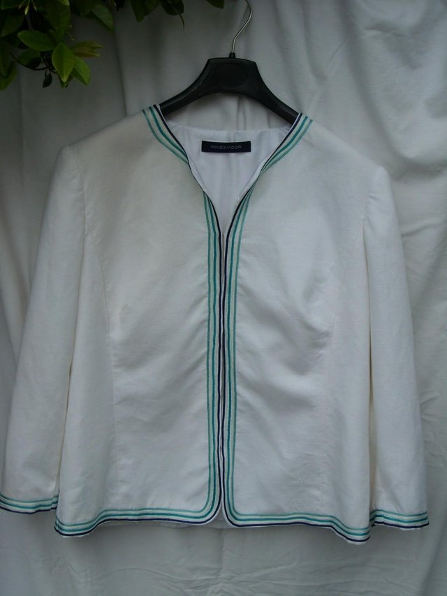 Preview of the first image of WINDSMOOR White Linen Jacket Top Size 12 NEW.