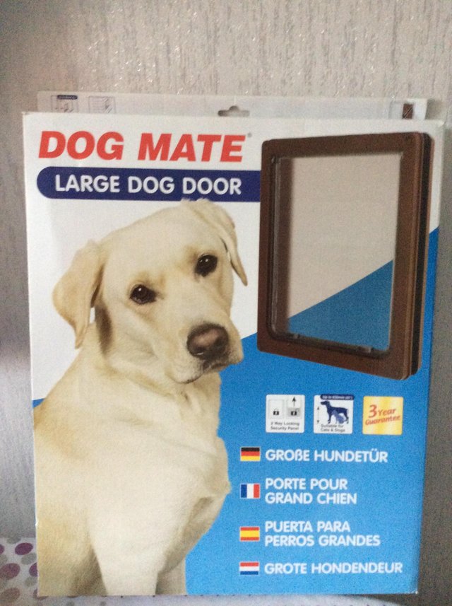 Image 2 of For Sale (. New still inbox) Dog Door Mate