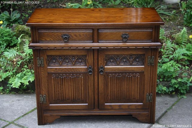 Preview of the first image of AN OLD CHARM LIGHT OAK DRESSER BASE SIDEBOARD TABLE TV STAND.