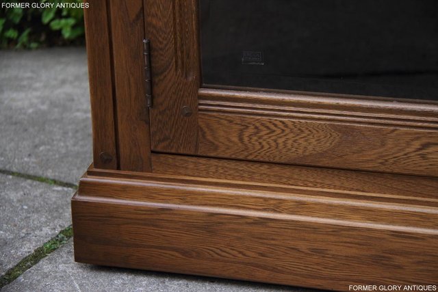 Image 18 of AN ERCOL GOLDEN DAWN CORNER TV DVD HI FI CABINET STAND TABLE