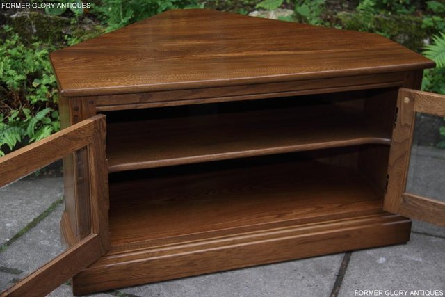 Image 46 of AN ERCOL GOLDEN DAWN CORNER TV DVD HI FI CABINET STAND TABLE