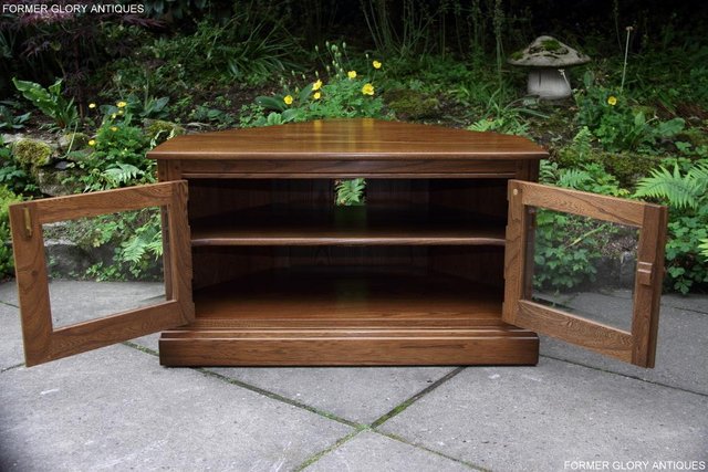 Image 61 of AN ERCOL GOLDEN DAWN CORNER TV DVD HI FI CABINET STAND TABLE