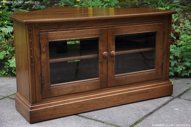 Image 95 of AN ERCOL GOLDEN DAWN CORNER TV DVD HI FI CABINET STAND TABLE