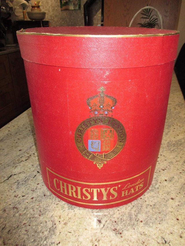 Image 3 of Very old very collectable Christy's hat box oval