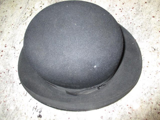 Preview of the first image of Old Bowler Hat in Black.