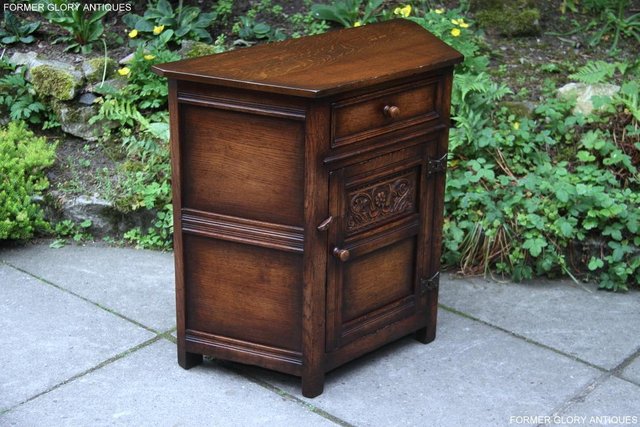 Image 2 of A TITCHMARSH AND GOODWIN OAK DRESSER BASE SIDEBOARD CABINET
