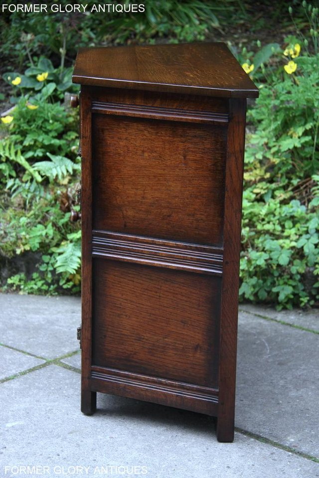 Image 60 of A TITCHMARSH AND GOODWIN OAK DRESSER BASE SIDEBOARD CABINET