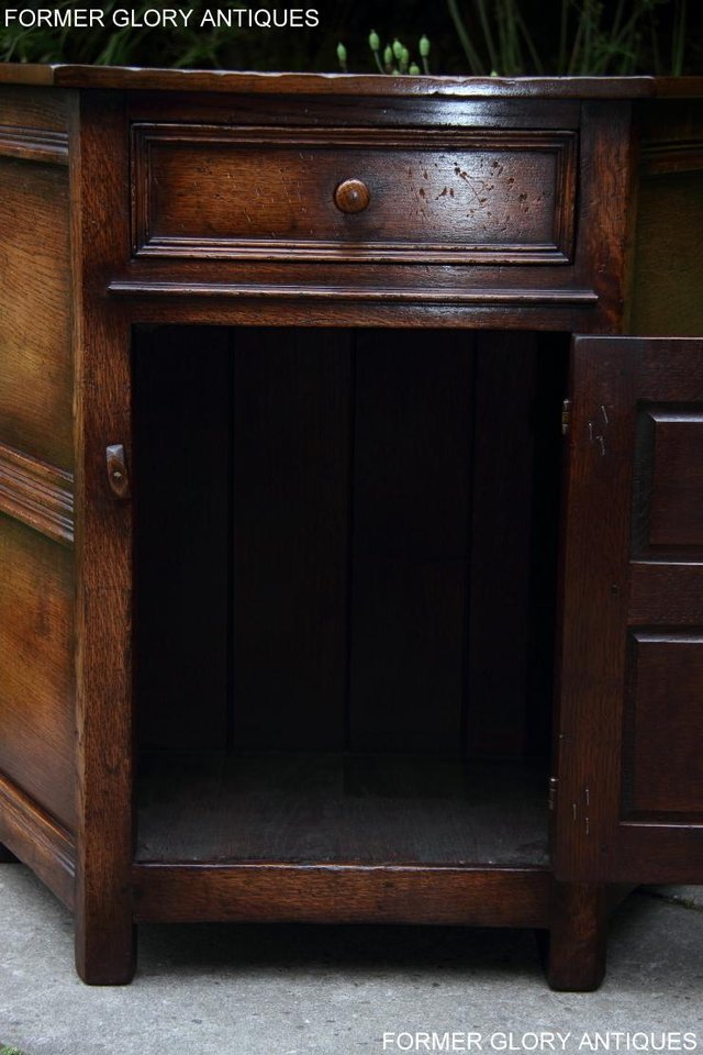 Image 79 of A TITCHMARSH AND GOODWIN OAK DRESSER BASE SIDEBOARD CABINET