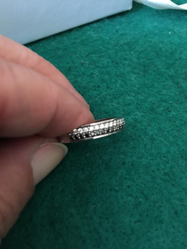 Image 2 of Diamond ring - Black and white diamonds - 0.38ct total