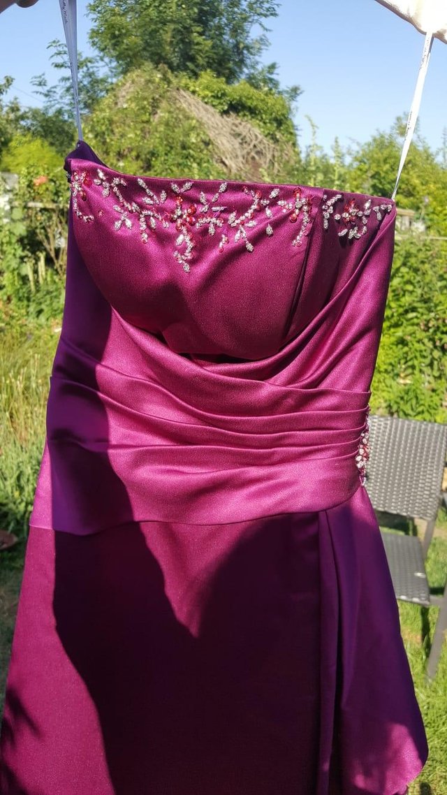 Preview of the first image of Bridesmaid dresses.