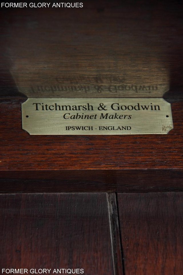 Image 44 of TITCHMARSH & GOODWIN OAK BOOKCASE CD DVD CABINET HALL TABLE