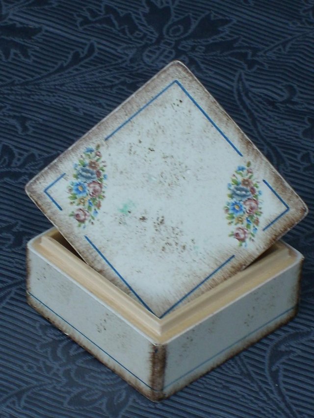 Image 2 of Vintage Florentine Painted Wood Box