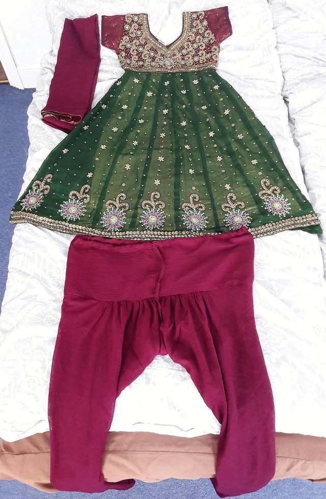 Image 3 of Indian 3 piece punjabi suit purple and green