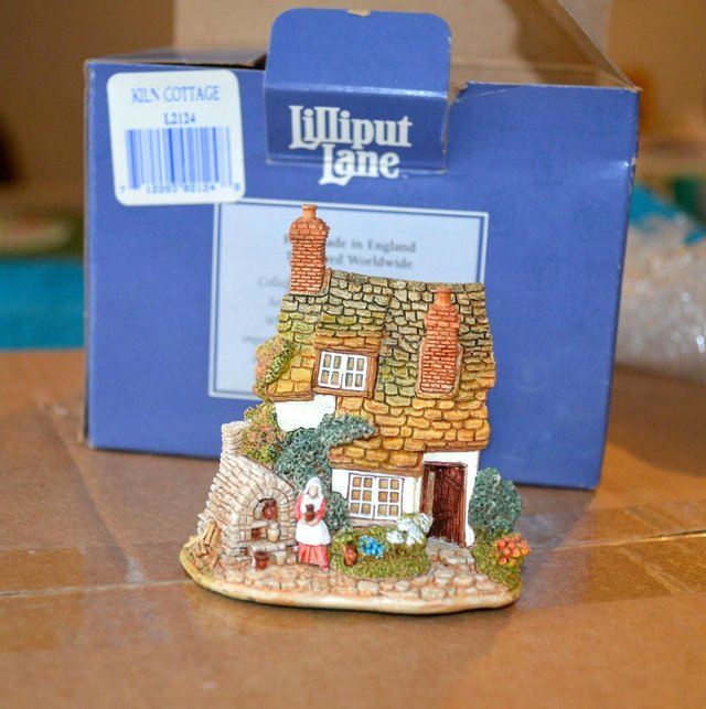 Preview of the first image of Lilliput Lane - Kiln Cottage.