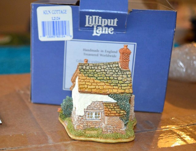 Image 5 of Lilliput Lane - Kiln Cottage