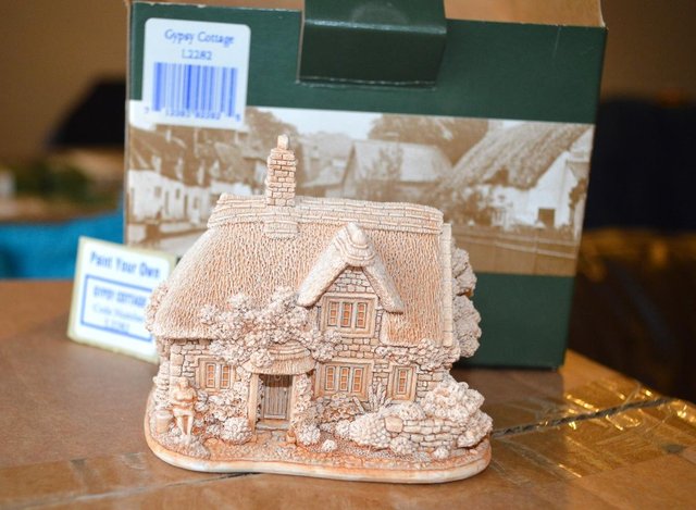 Preview of the first image of Lilliput Lane -GypsyCottage.