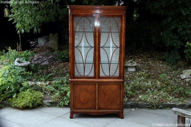 Preview of the first image of TITCHMARSH AND GOODWIN MAHOGANY CHINA GLASS DISPLAY CABINET.