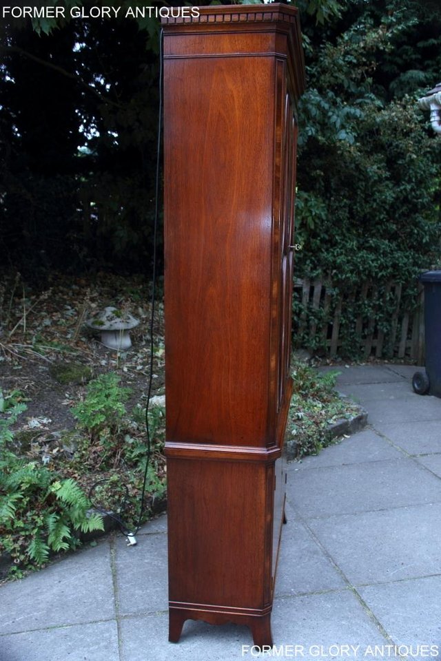 Image 38 of TITCHMARSH AND GOODWIN MAHOGANY CHINA GLASS DISPLAY CABINET