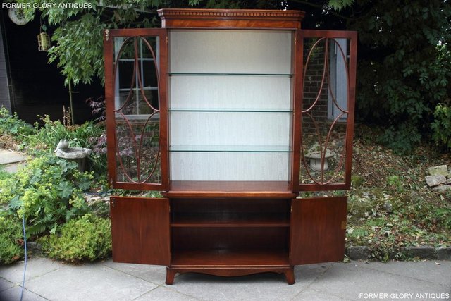 Image 51 of TITCHMARSH AND GOODWIN MAHOGANY CHINA GLASS DISPLAY CABINET
