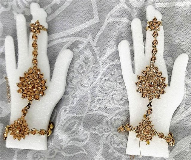 Preview of the first image of Indian wedding hand sets.