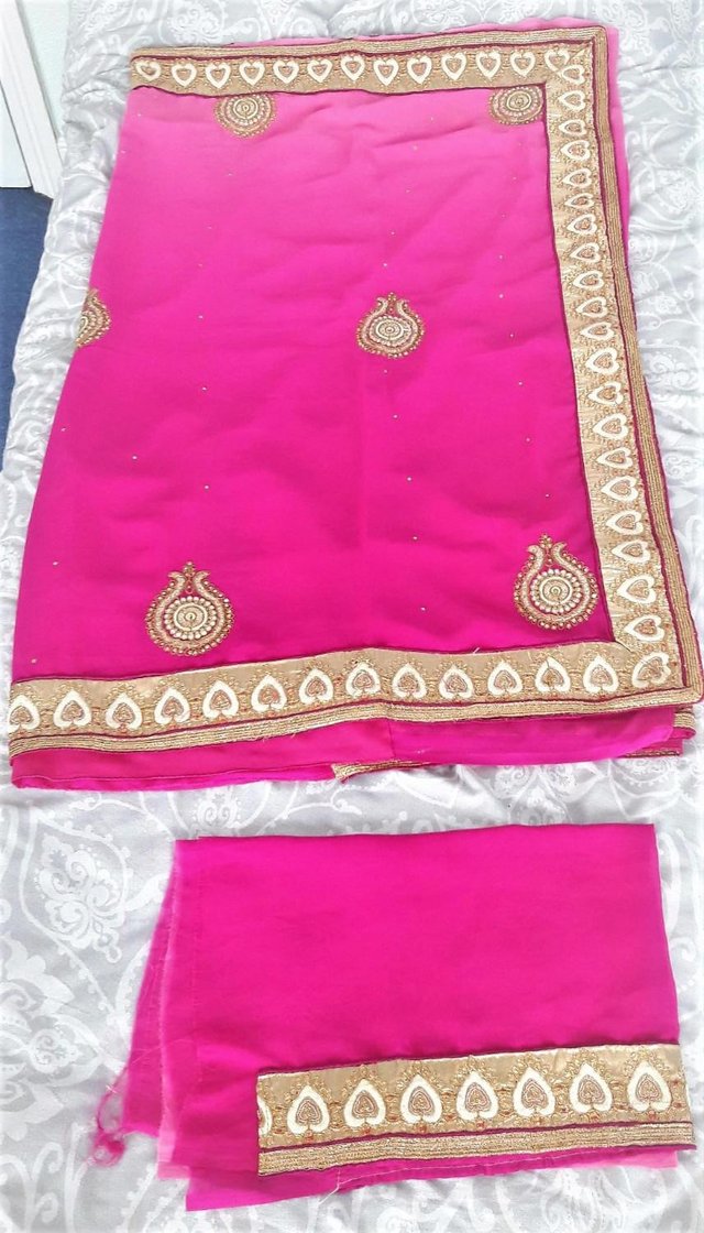 Image 2 of Indian saree - 2 tone pink and gold design with blouse piece