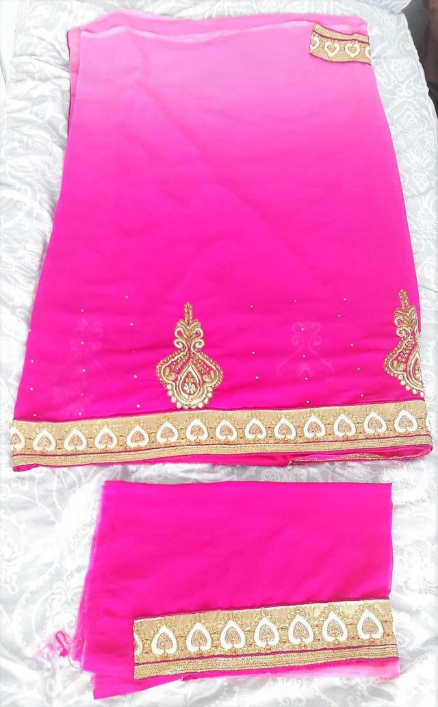 Image 3 of Indian saree - 2 tone pink and gold design with blouse piece