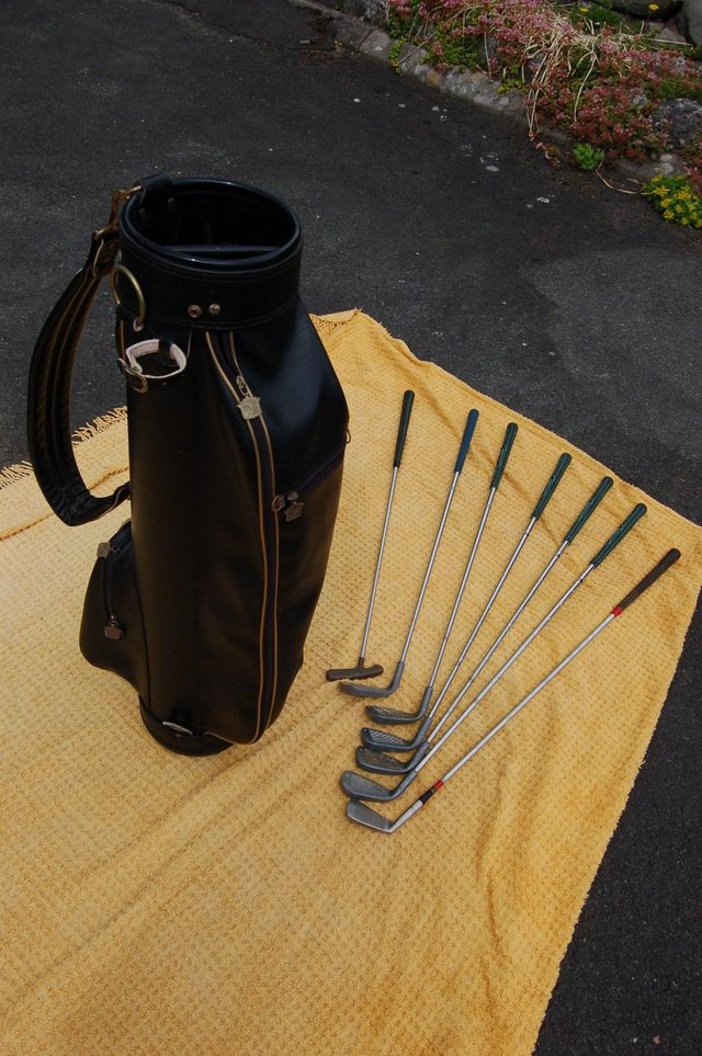 Preview of the first image of Golf Bag and Clubs.