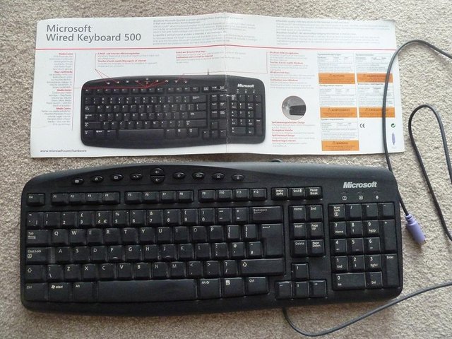 Preview of the first image of Microsoft wired keyboard 500 for desktop computer.