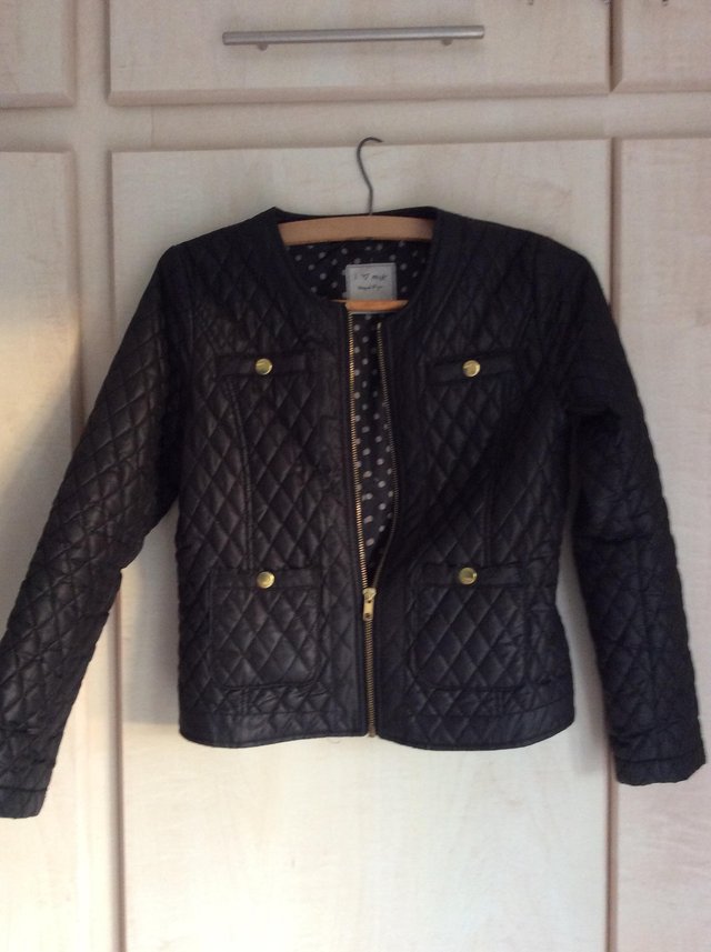 Preview of the first image of Children’s fitted jacket.