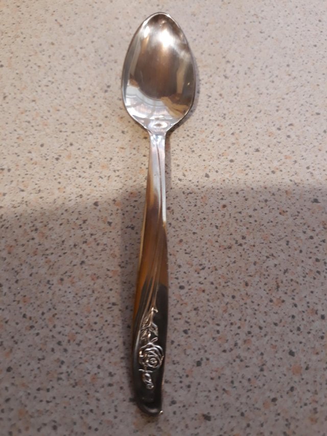 Preview of the first image of Oneida silversmiths plate spoons.
