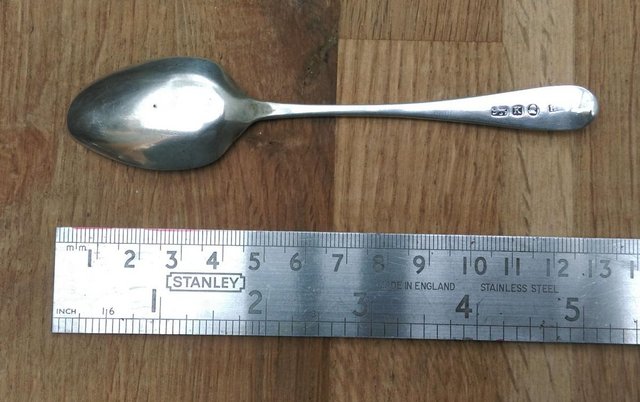 Image 4 of A Fine Georgian Hallmarked Silver Tea Spoon early 1800s