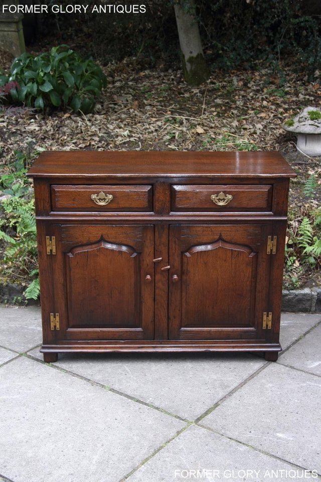 Image 15 of TITCHMARSH AND GOODWIN OAK DRESSER BASE SIDEBOARD HALL TABLE