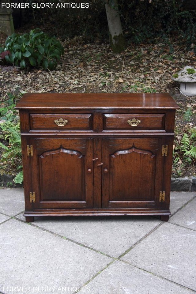 Image 29 of TITCHMARSH AND GOODWIN OAK DRESSER BASE SIDEBOARD HALL TABLE