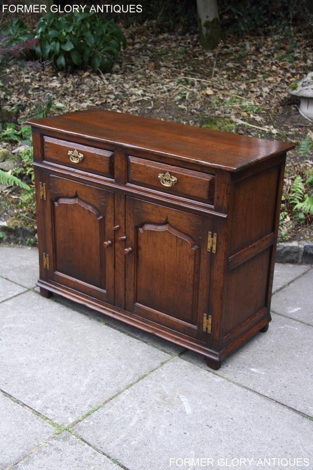 Image 30 of TITCHMARSH AND GOODWIN OAK DRESSER BASE SIDEBOARD HALL TABLE