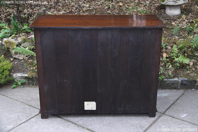 Image 71 of TITCHMARSH AND GOODWIN OAK DRESSER BASE SIDEBOARD HALL TABLE