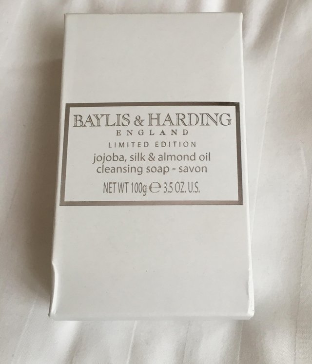 Image 4 of Baylis& Harding Ultimate Pamper Package