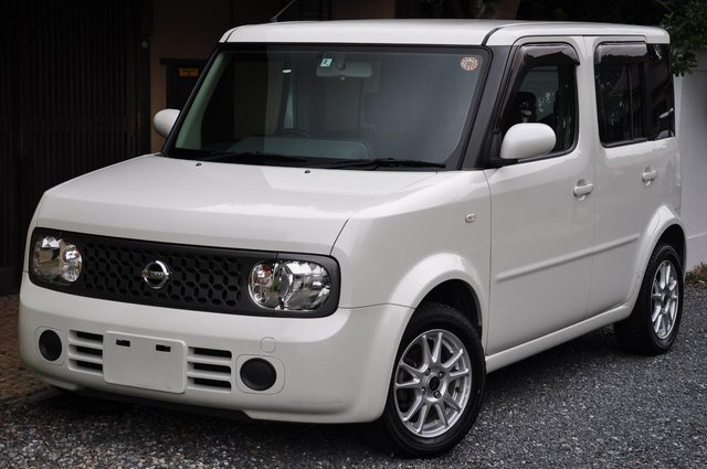 Preview of the first image of Nissan Cube 1500cc Direct from Japan.