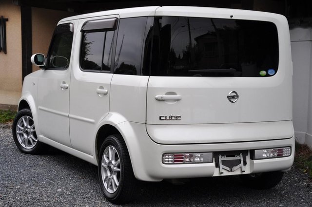 Image 3 of Nissan Cube 1500cc Direct from Japan