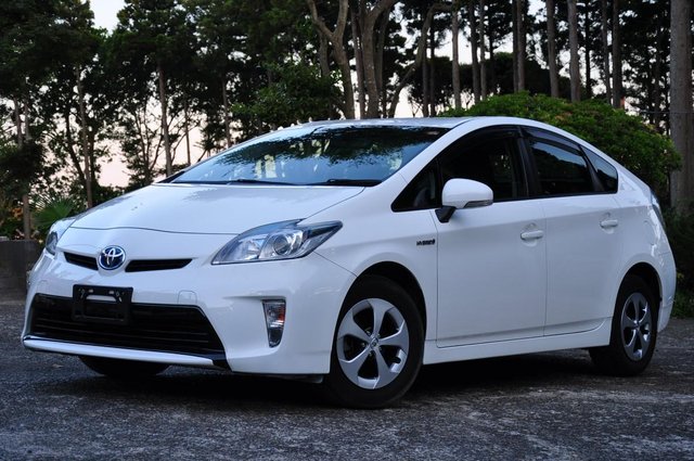 Preview of the first image of 3 Toyota Prius for sale direct from Japan.
