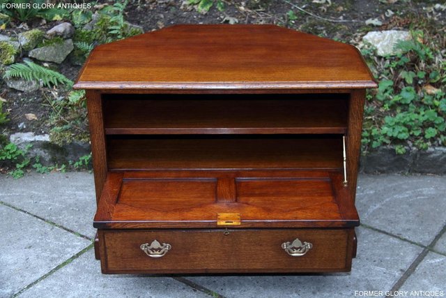 Image 73 of TITCHMARSH & GOODWIN SOLID OAK CORNER TV CABINET DVD STAND