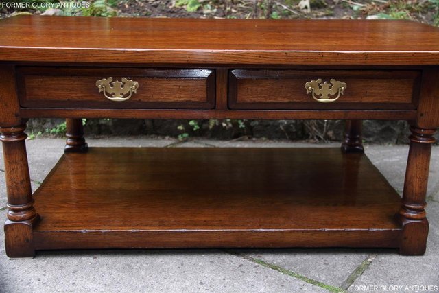 Image 38 of TITCHMARSH & GOODWIN SOLID OAK TWO DRAWER COFFEE WINE TABLE