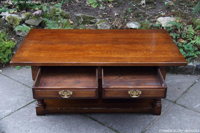 Image 89 of TITCHMARSH & GOODWIN SOLID OAK TWO DRAWER COFFEE WINE TABLE