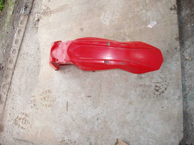 Preview of the first image of aprillia sxv mudguard.