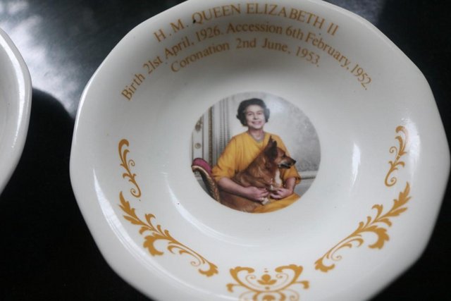 Image 3 of Queen Elizabeth Dishes