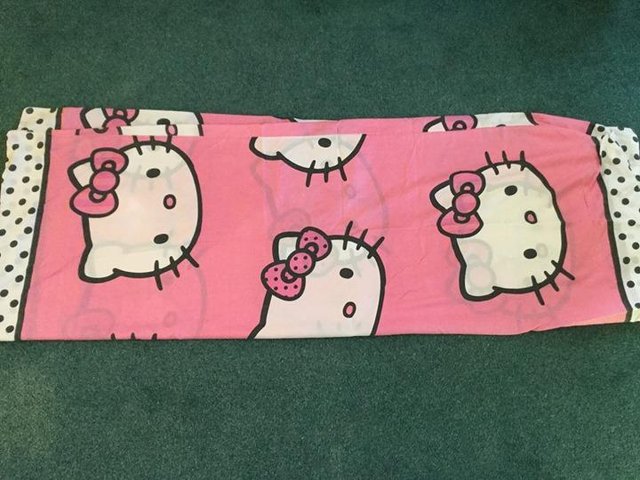 Preview of the first image of Hello Kitty pink girls single bed size duvet cover EUC.